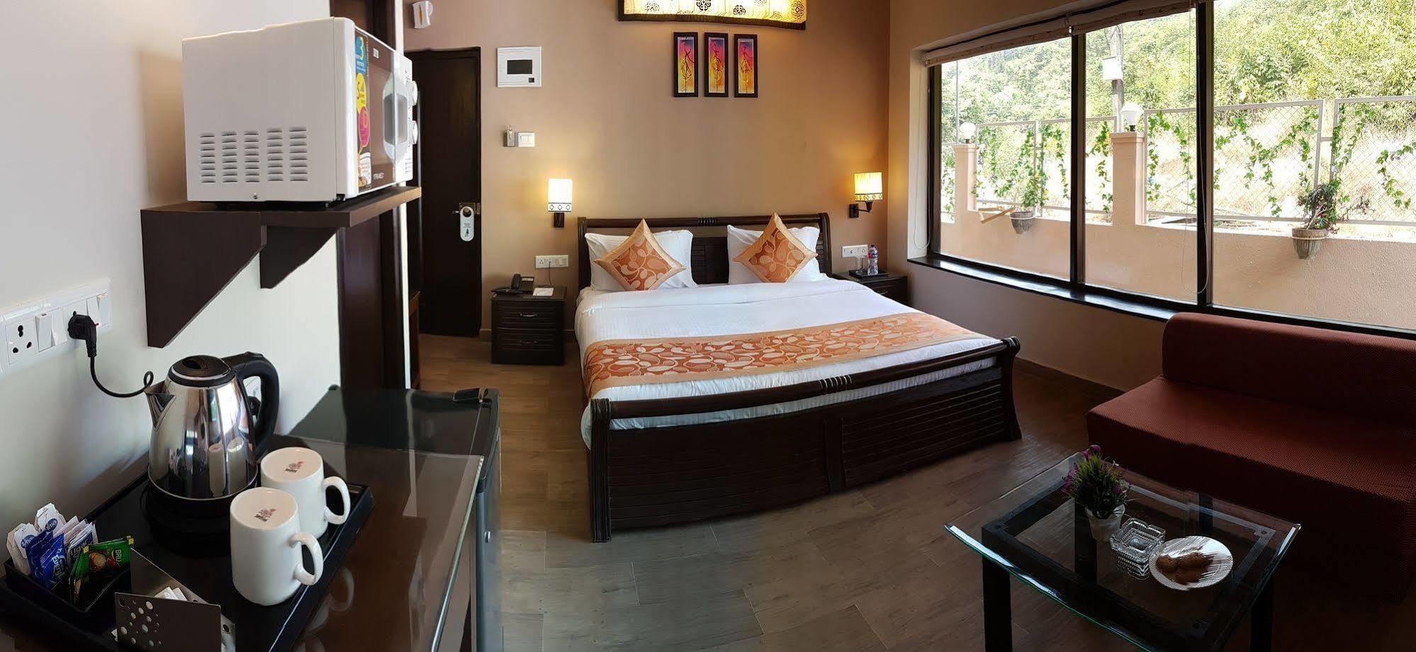 La Sunila Suites Arpora Exterior foto